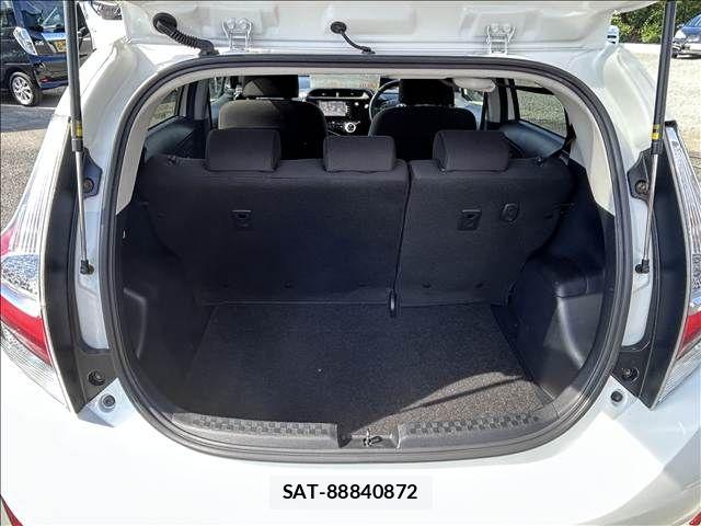 Toyota AQUA 2018-03 8206273-15