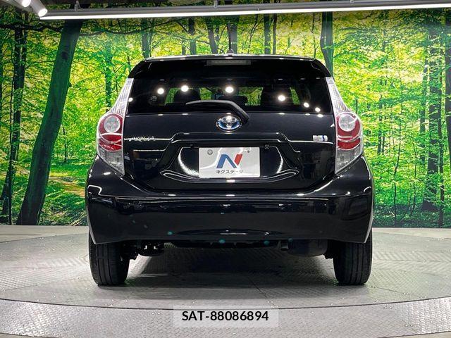 Toyota AQUA 2014-03 8206288-14