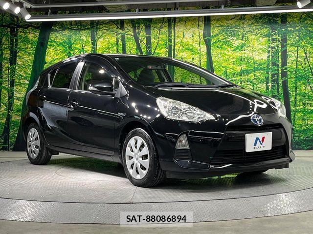Toyota AQUA 2014-03 8206288-15
