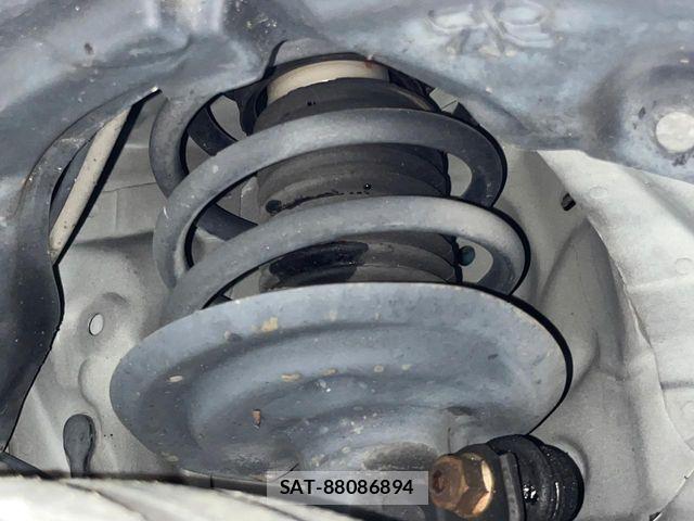 Toyota AQUA 2014-03 8206288-19