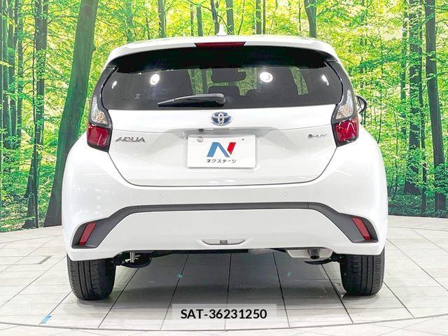 Toyota AQUA 2025-01 8206250-14
