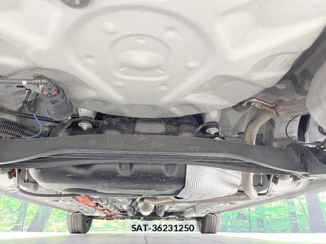 Toyota AQUA 2025-01 8206250-18