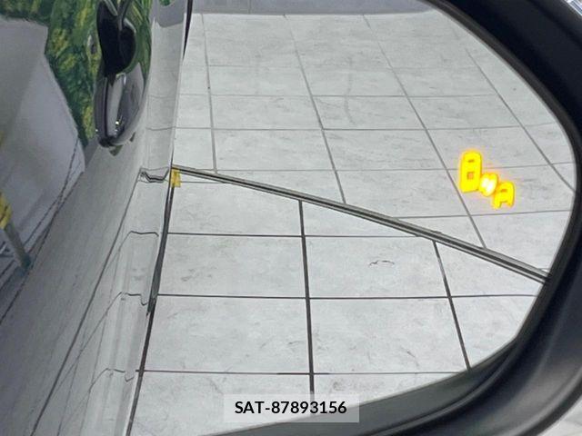 Toyota AQUA 2021-11 8206254-6