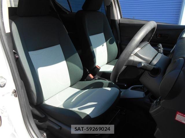 Toyota AQUA 2013-07 8206308-21