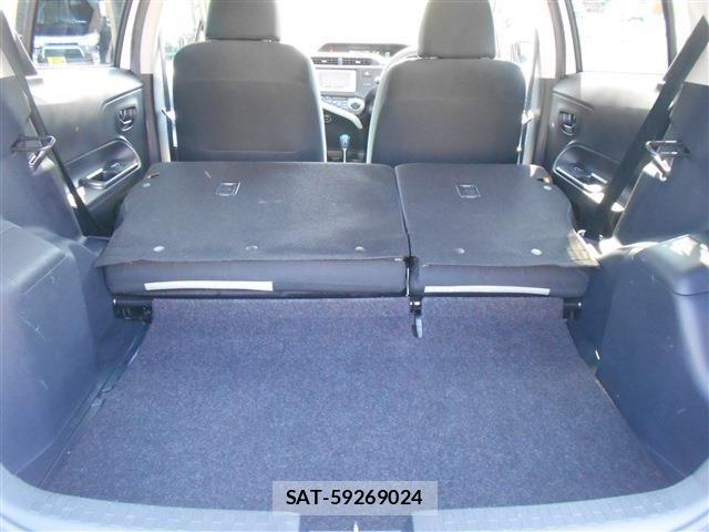 Toyota AQUA 2013-07 8206308-28