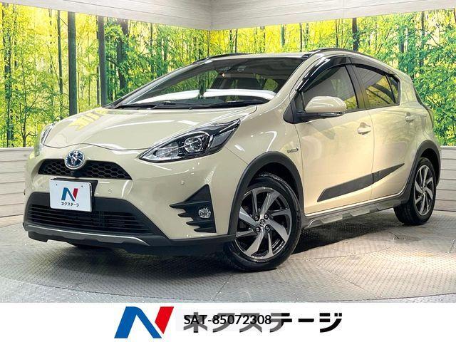 Toyota AQUA 2020-03 8206256-0