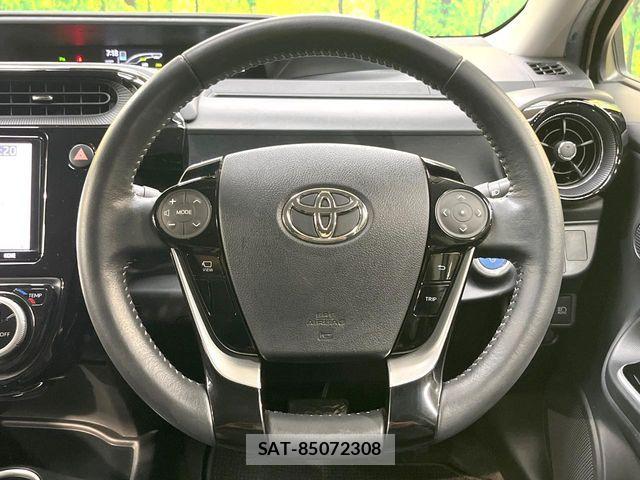 Toyota AQUA 2020-03 8206256-10
