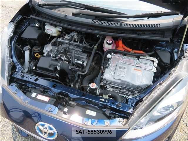 Toyota AQUA 2019-02 8206258-19