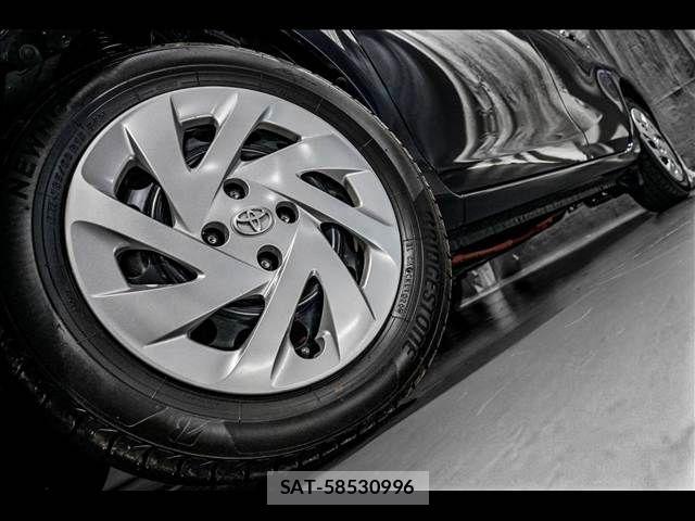 Toyota AQUA 2019-02 8206258-3