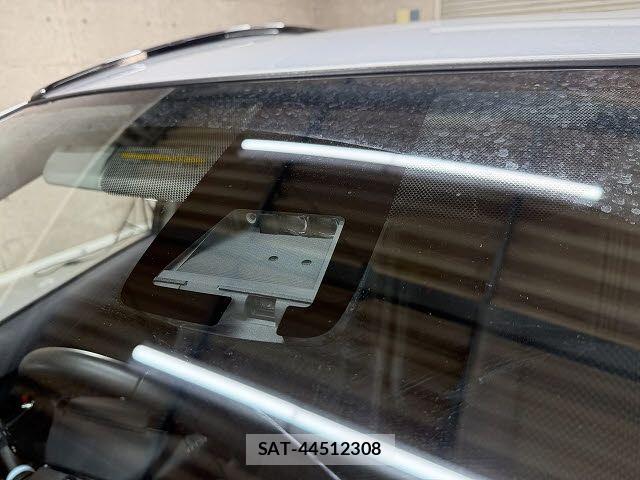 Toyota AQUA 2018-02 8206262-5