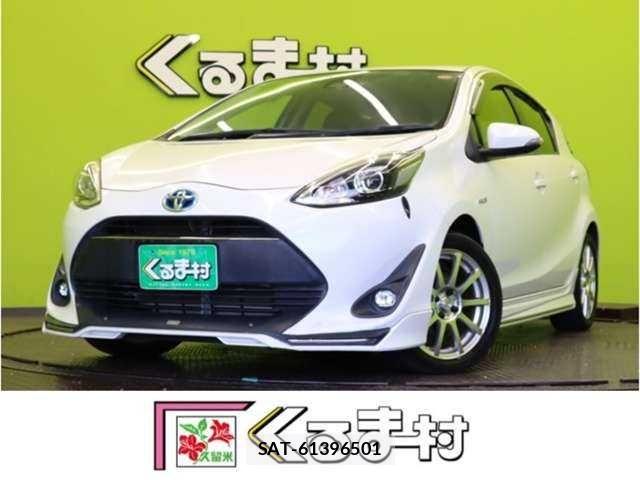 Toyota AQUA 2017-09 8206261-0