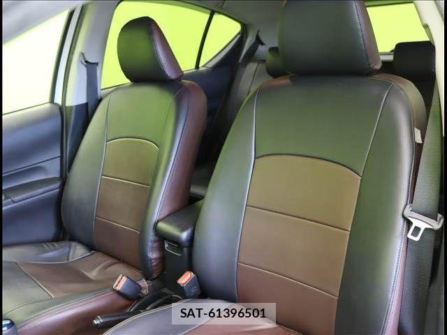 Toyota AQUA 2017-09 8206261-29