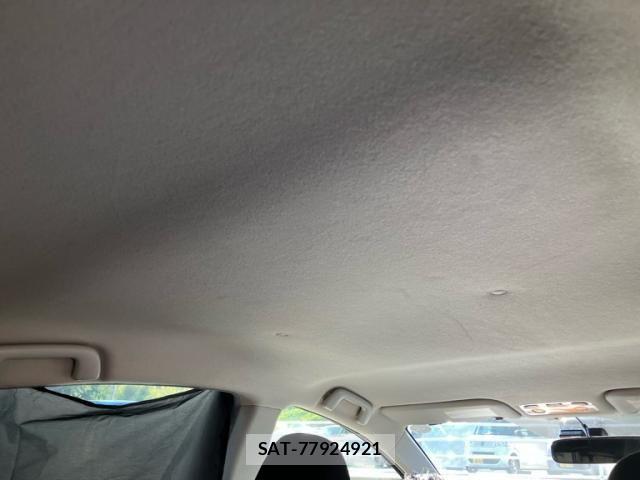 Toyota AQUA 2014-04 8228891-12