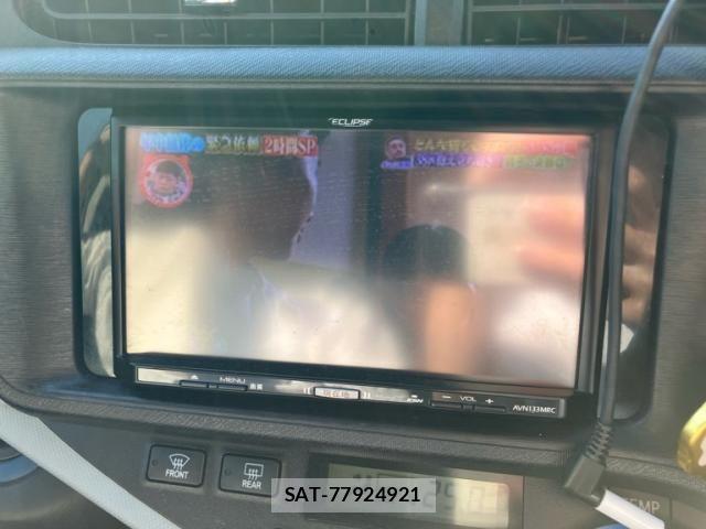 Toyota AQUA 2014-04 8228891-18