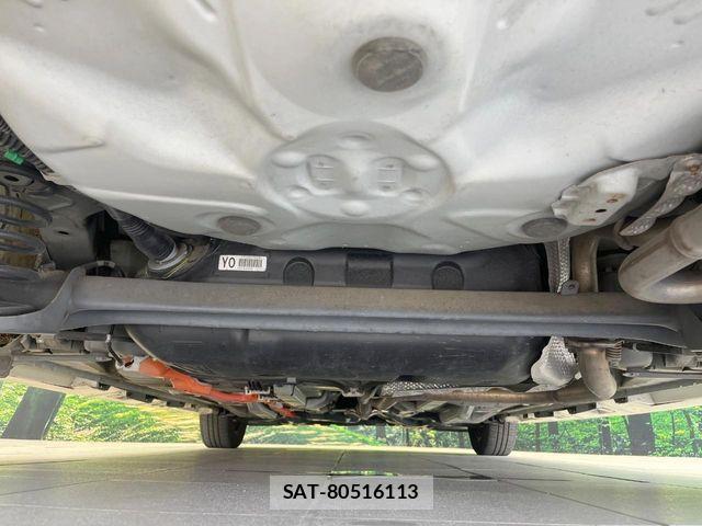 Toyota AQUA 2017-05 8228862-18