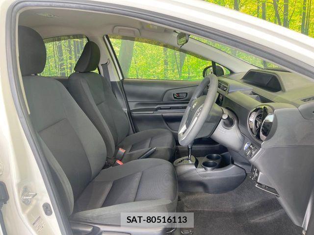 Toyota AQUA 2017-05 8228862-8