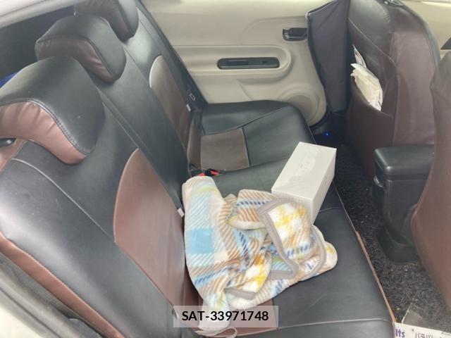 Toyota AQUA 2012-08 8228872-12