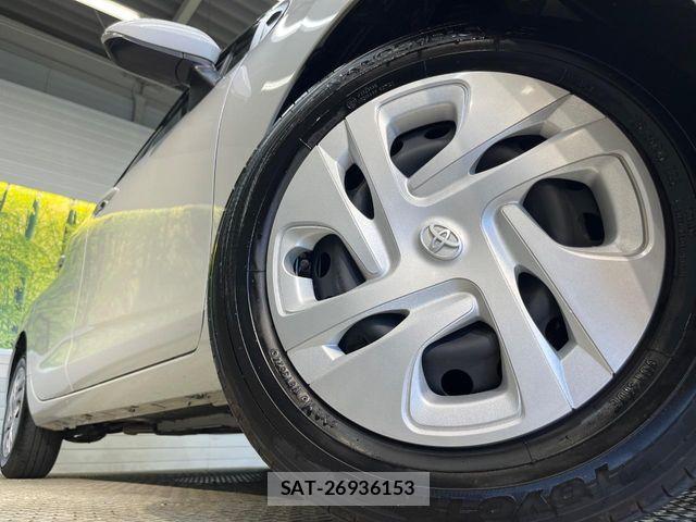 Toyota AQUA 2024-11 8228849-11