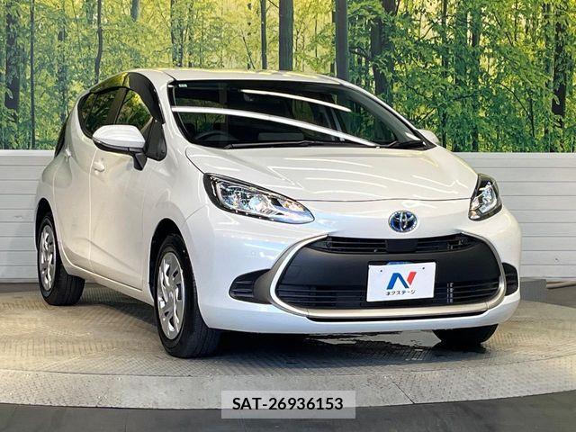 Toyota AQUA 2024-11 8228849-14