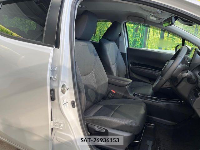 Toyota AQUA 2024-11 8228849-6
