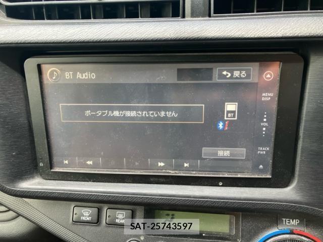 Toyota AQUA 2012-01 8228893-10