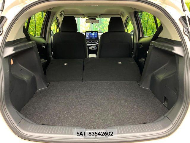 Toyota AQUA 2022-10 8228848-9