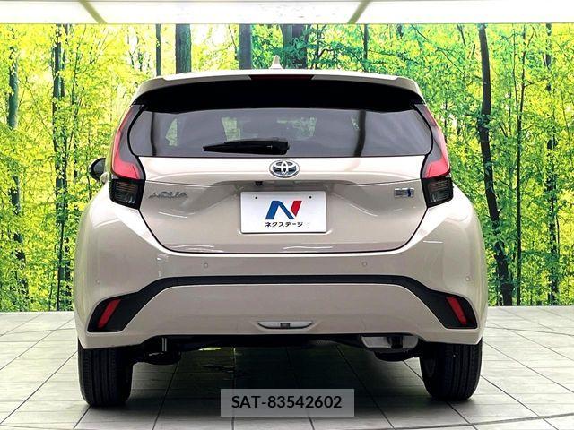 Toyota AQUA 2022-10 8228848-14