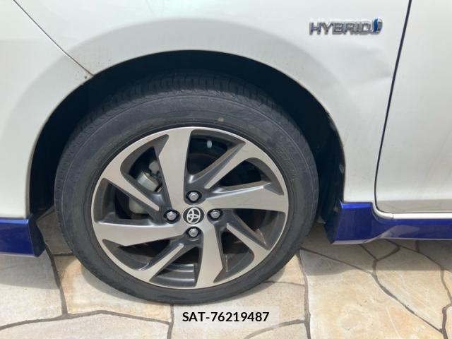 Toyota AQUA 2015-09 8228864-9