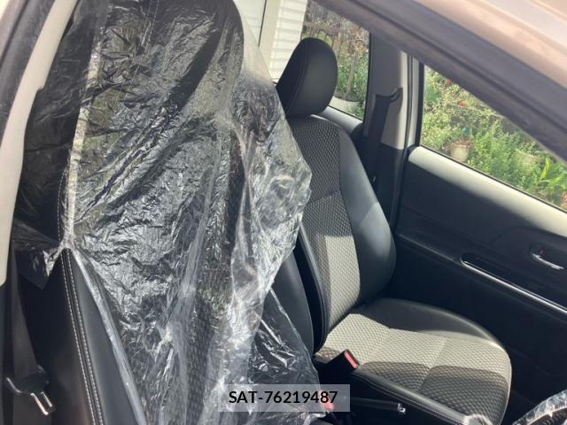 Toyota AQUA 2015-09 8228864-16