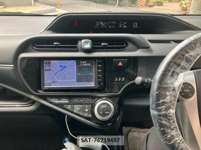 Toyota AQUA 2015-09 8228864-22