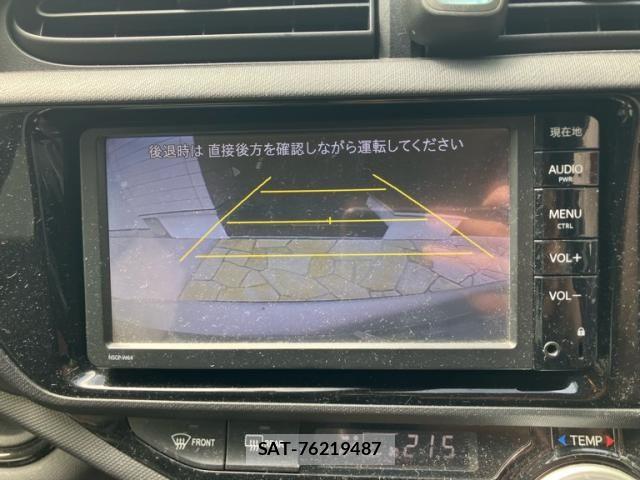 Toyota AQUA 2015-09 8228864-25