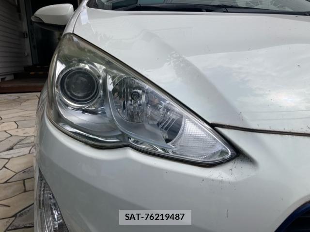 Toyota AQUA 2015-09 8228864-4