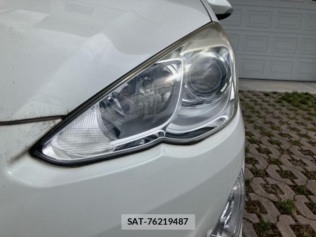 Toyota AQUA 2015-09 8228864-5