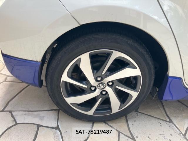 Toyota AQUA 2015-09 8228864-7
