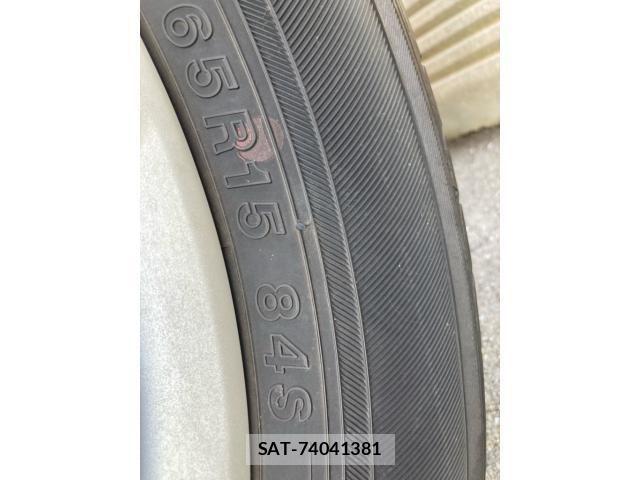 Toyota AQUA 2012-07 8228873-6