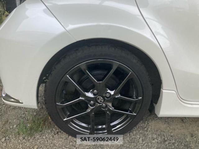 Toyota AQUA 2019-03 8228850-4