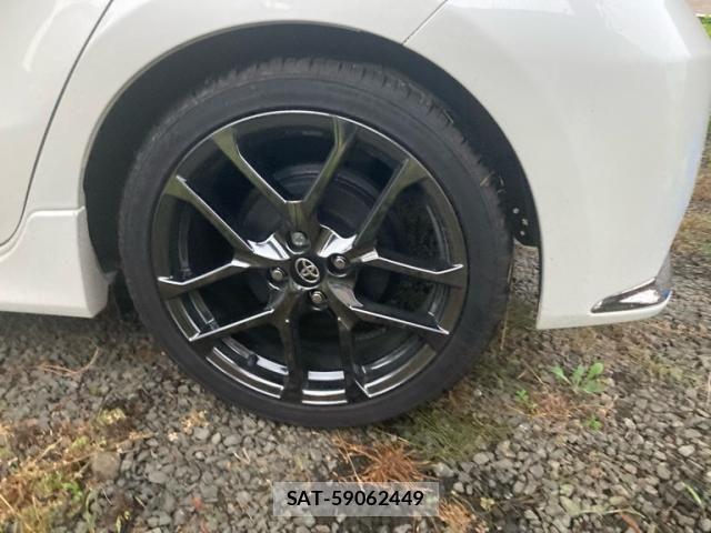 Toyota AQUA 2019-03 8228850-5