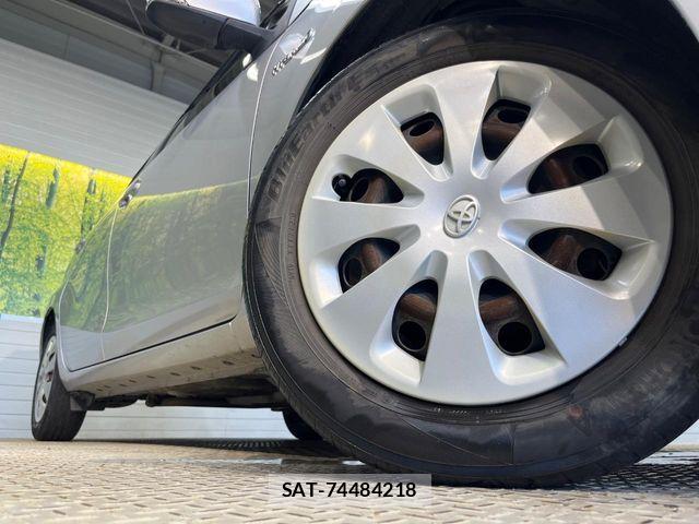Toyota AQUA 2012-04 8228871-12