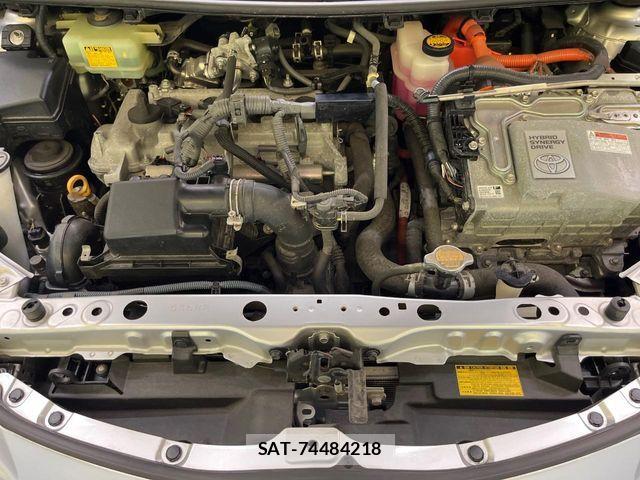 Toyota AQUA 2012-04 8228871-17