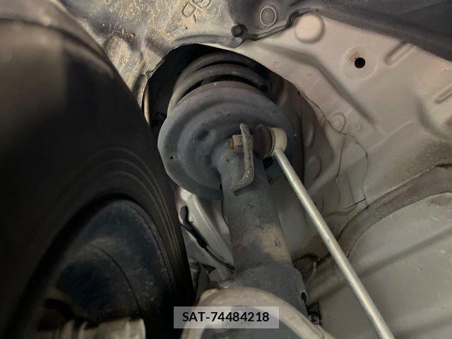 Toyota AQUA 2012-04 8228871-19