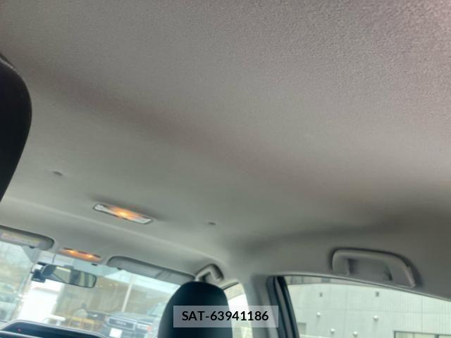 Toyota AQUA 2015-04 8228868-12