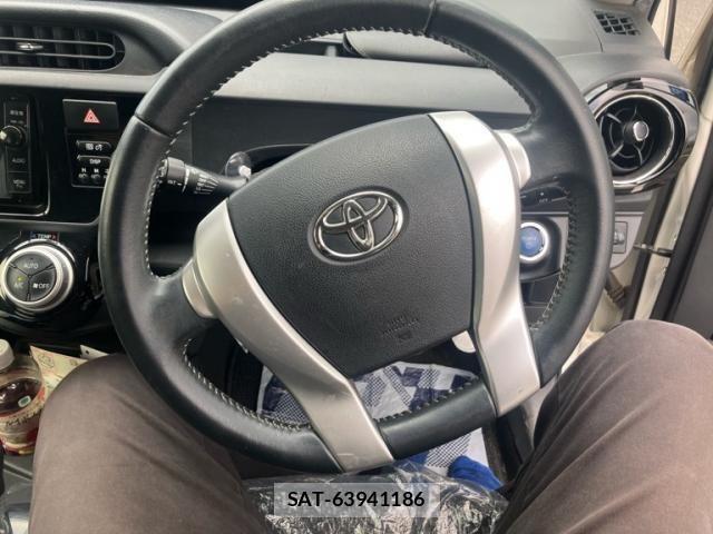 Toyota AQUA 2015-04 8228868-20