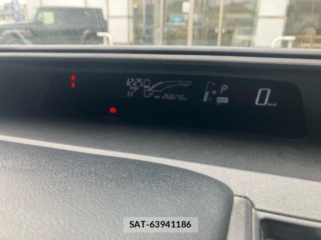 Toyota AQUA 2015-04 8228868-23