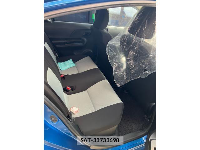 Toyota AQUA 2013-08 8228881-12