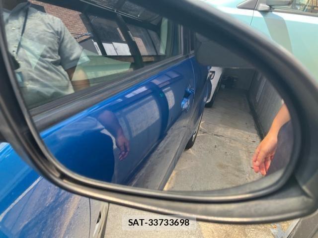 Toyota AQUA 2013-08 8228881-24