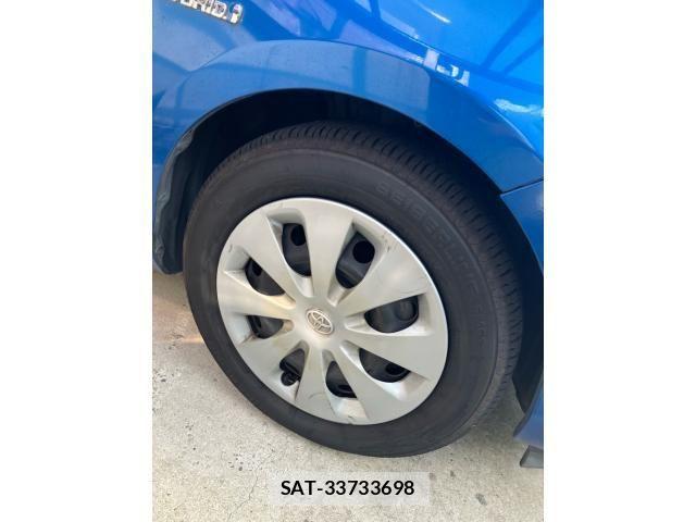 Toyota AQUA 2013-08 8228881-7