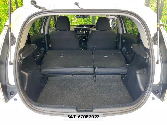 Toyota AQUA 2018-09 8228854-10