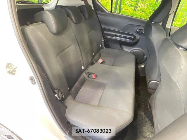 Toyota AQUA 2018-09 8228854-8