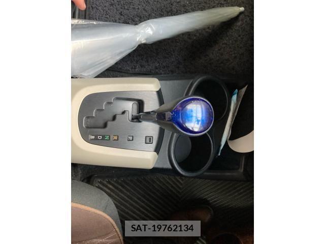 Toyota AQUA 2012-01 8228884-18