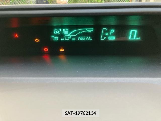 Toyota AQUA 2012-01 8228884-20